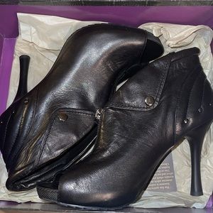 Women’s Designer Shoes